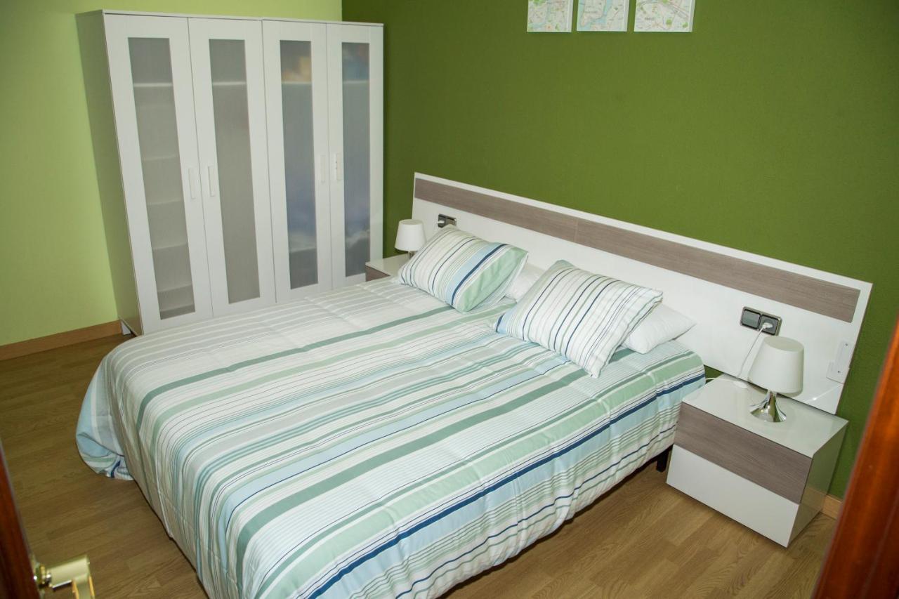 Apartamento Reus 1 - Parking gratuito Bagian luar foto