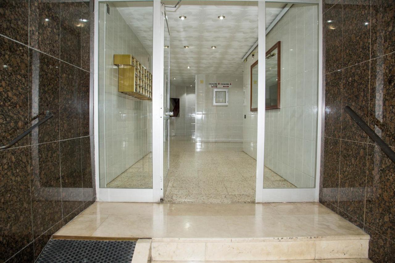 Apartamento Reus 1 - Parking gratuito Bagian luar foto